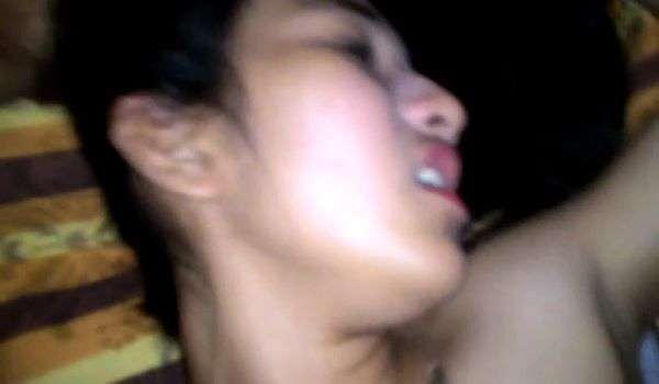 Dhardbhari Chudai Gf Ko Jahtke De De Ke Pela