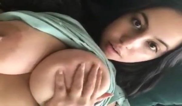 Bade Bade Tarbuje Ki Tarah Boobs Wali Desi Girl Ki Chudai – Big Boobs Hindi Sex.