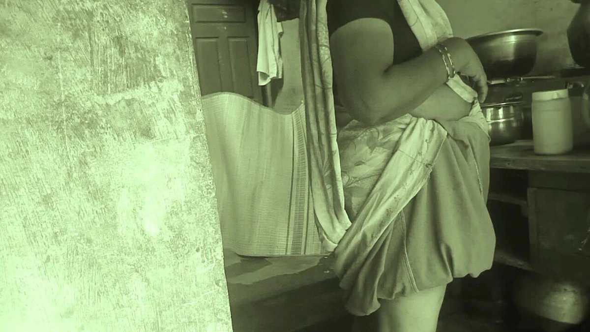 Indian Housewife Cooking Romance Porn Video