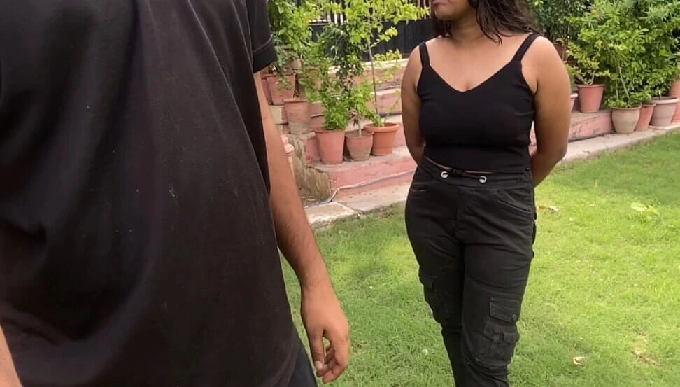 Indian Slut Customer Ke Saath Filthy Chudai