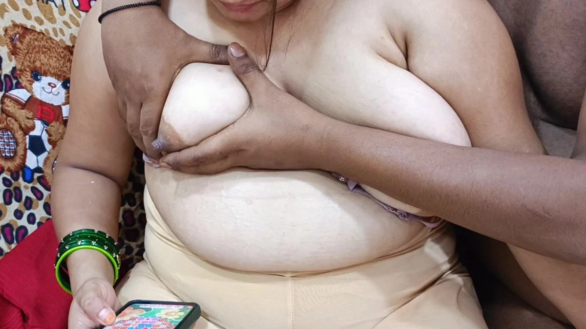 Desi Bhabhi Want to Relax but Secretly