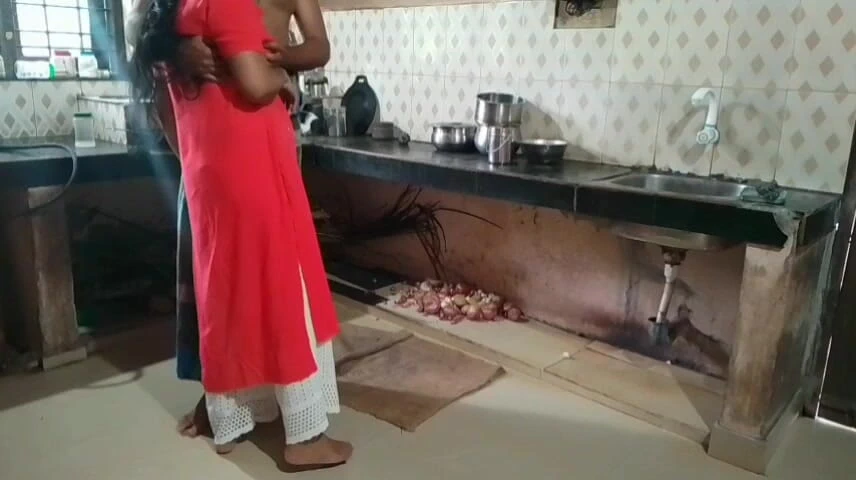 Malayali Couple Kitchen Blowjob – Hot Desi Oral Sex