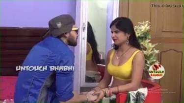 The bad character Bhabhi romanced her brother in law