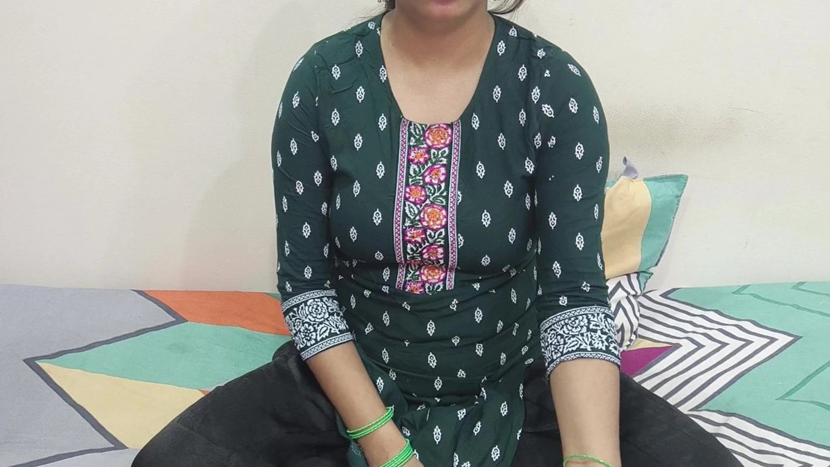 Indian Stepsister Loose Her Big Ass in Ludo Game Fucked in Hindi