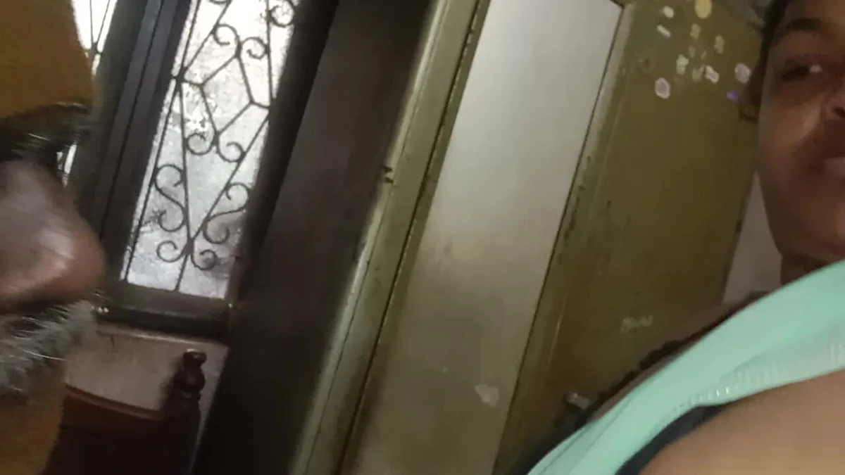 Stepmother Saree Breast Pressing