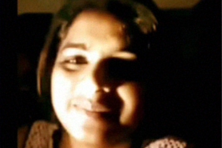 Ragni exposing fully naked and masturbating for online BF