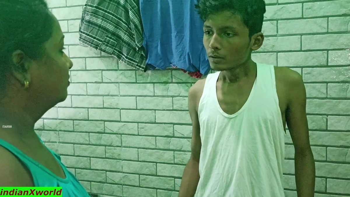 Desi Teen Boy Fucking Horny Madam at Home