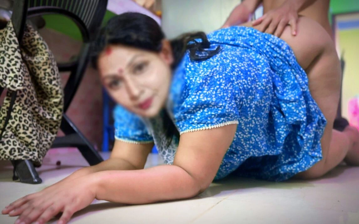 Desi Aunty Kitchen Fuck By Neighbor