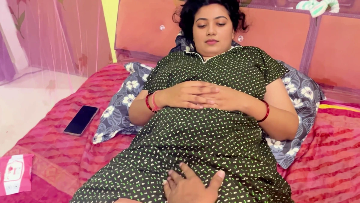 Stepson Seduced Stepmom And Took Advantage – Fucked Her Hard Full Hindi Video