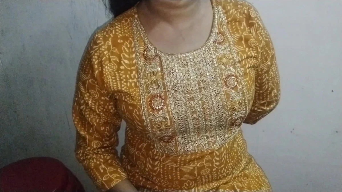 Sister-in-Law Gave Loan By Giving Her Body – Desi Sali Loan Sex