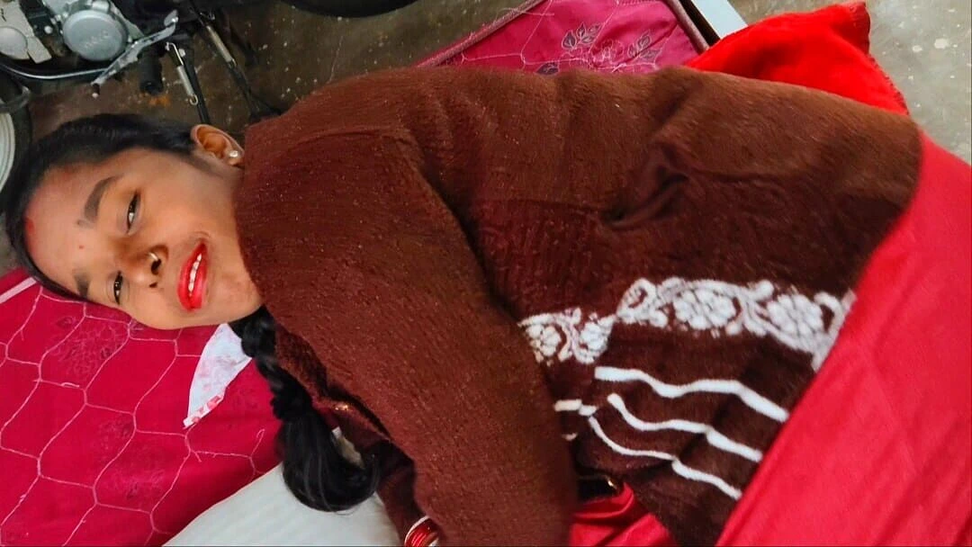 Boy Took Out White Cream From Pussy