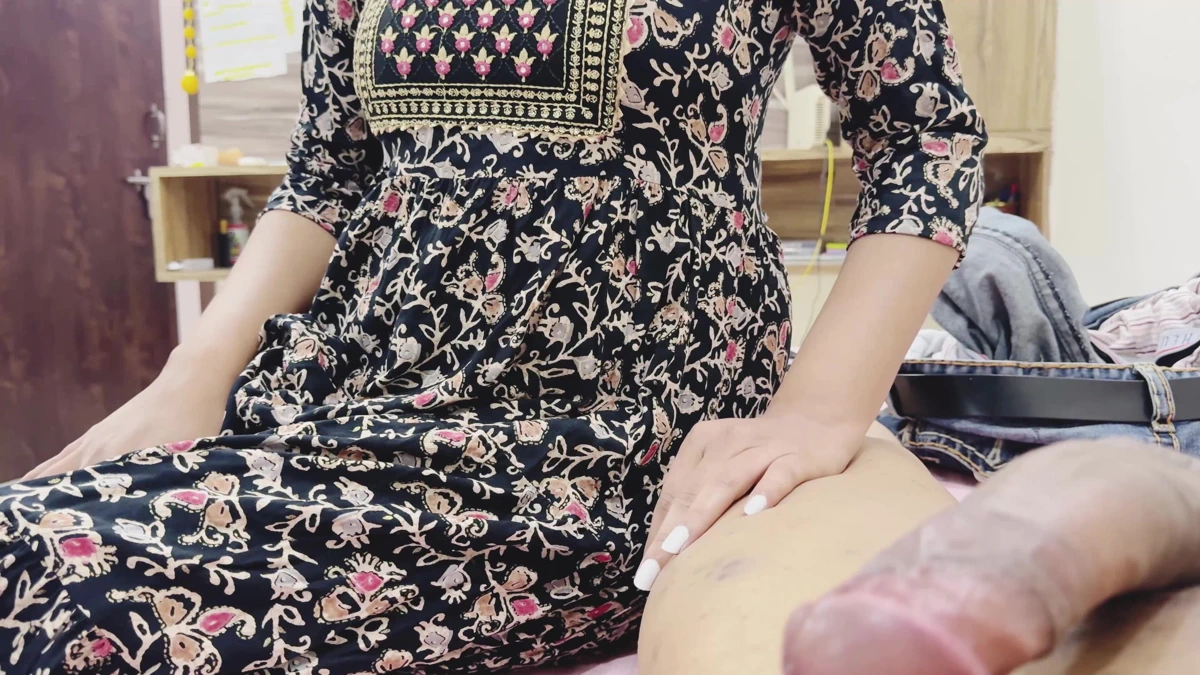 Lady Doctor Blowjob And Hot Fuck With Patient