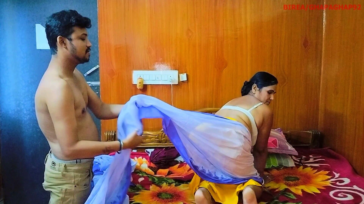 Horny Fucking Grand with Grand Desi Chodachudi When Grany Alone at Home.
