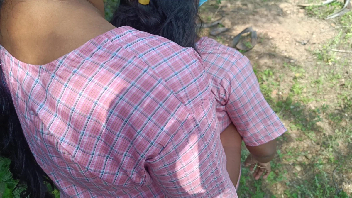 Forest Side College Girl Outdoor Sex with Boyfriend