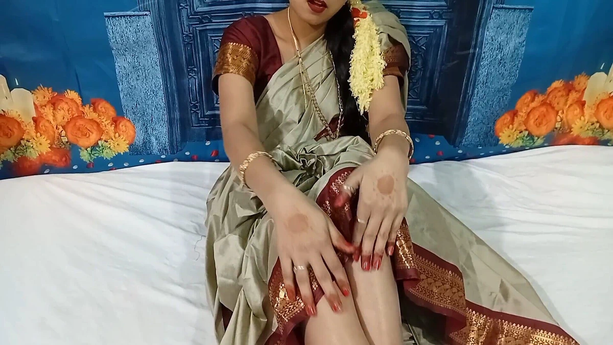 Very Beautiful Tamil Bhabhi Was Hungry for Big Cock