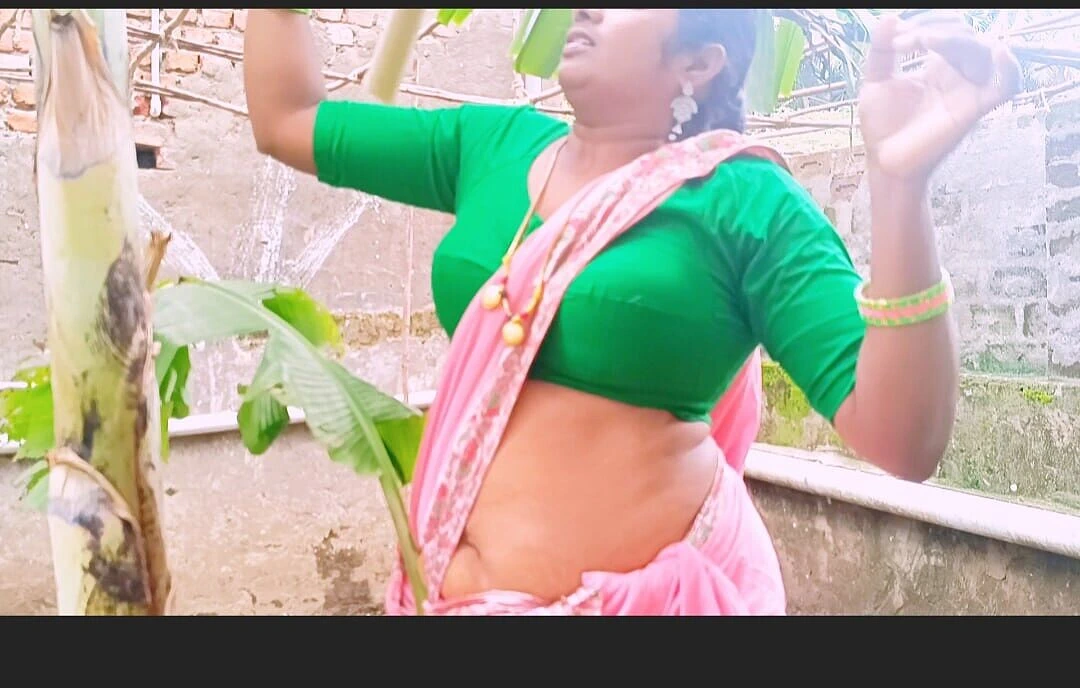 Villege Forming Hot Sexy Maid Planing Fir Fucking with Owner. Telugu Dirty Talks.part 1