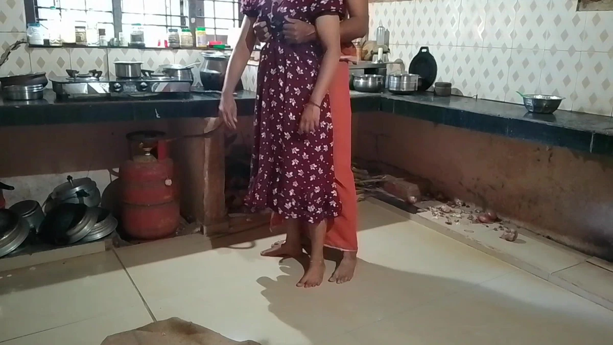 Tamil Housewife Has Sex with Her Husband