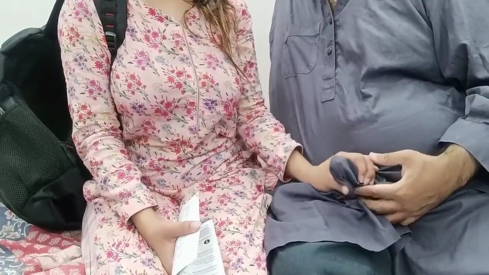 Tution Teacher Ne Student Ki Chudasi Kiya [Hindi Audio]