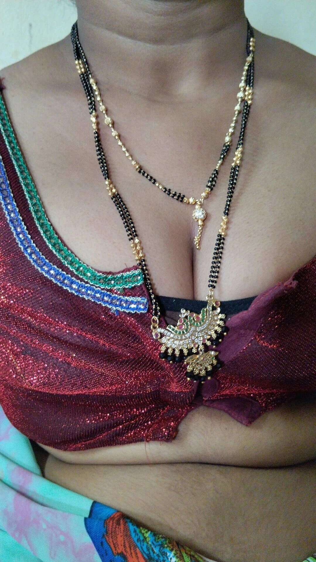 Saira Housewife Cucumber Fuck