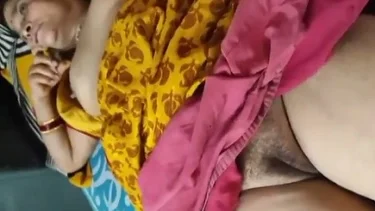 The young engineer licked the pussy of the sad old maid