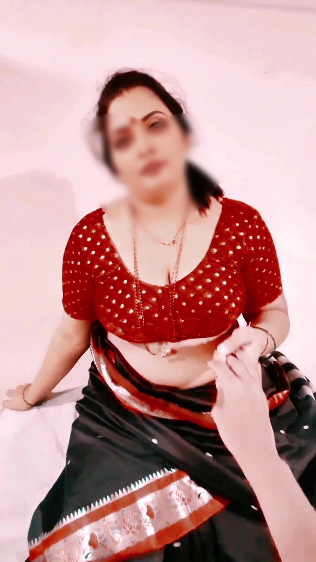 Sexy Marathi Mami Big Backside With Young BF