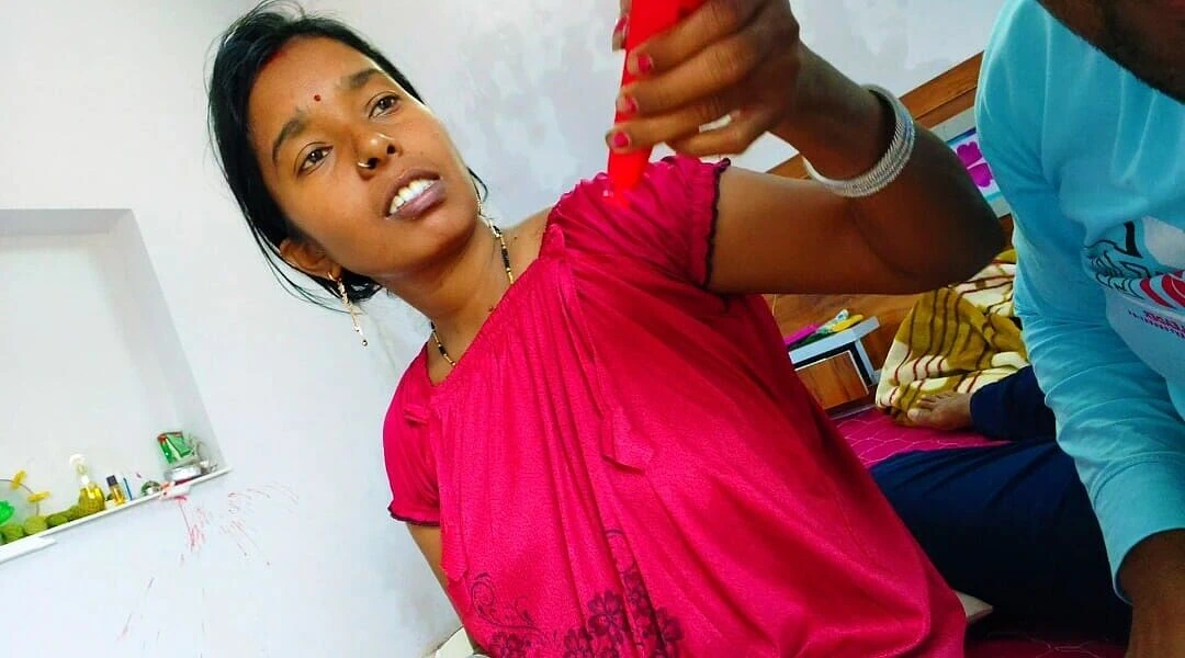 Hot Movie – Stepbrother Got His Stepsister a Machine to Cut Ladyfinger, Jokingly Stepbrother Fucked His Stepsister’s Pussy – Stepbrother Stepsister XXX.