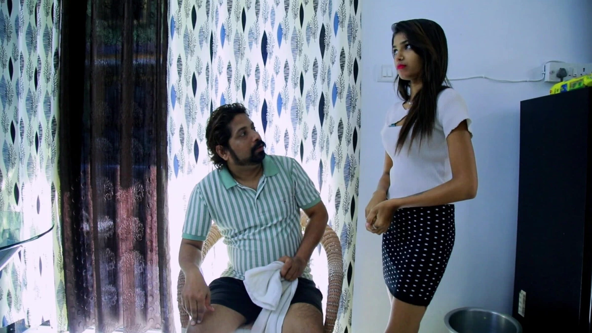 18 Year Young Kamwali Hard Fucked by Old Man – Desi Private Sex